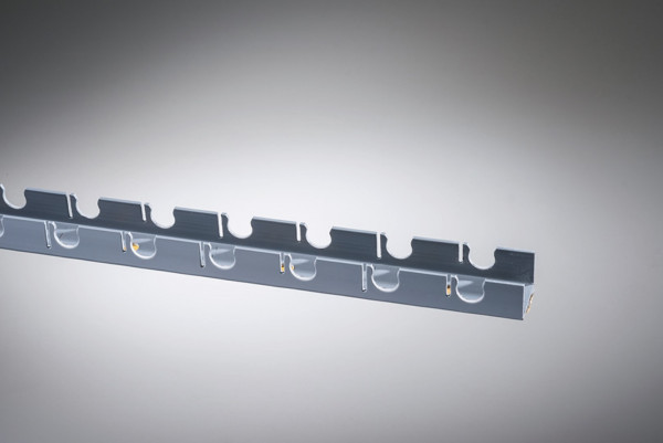 EMPUR PUR-THERM Clippschiene für Rohr d=16mm Länge 2m mit Klebestreifen, RA 50mm